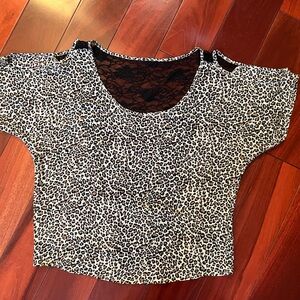 Papaya Leopard Print Women's Top Sz Medium